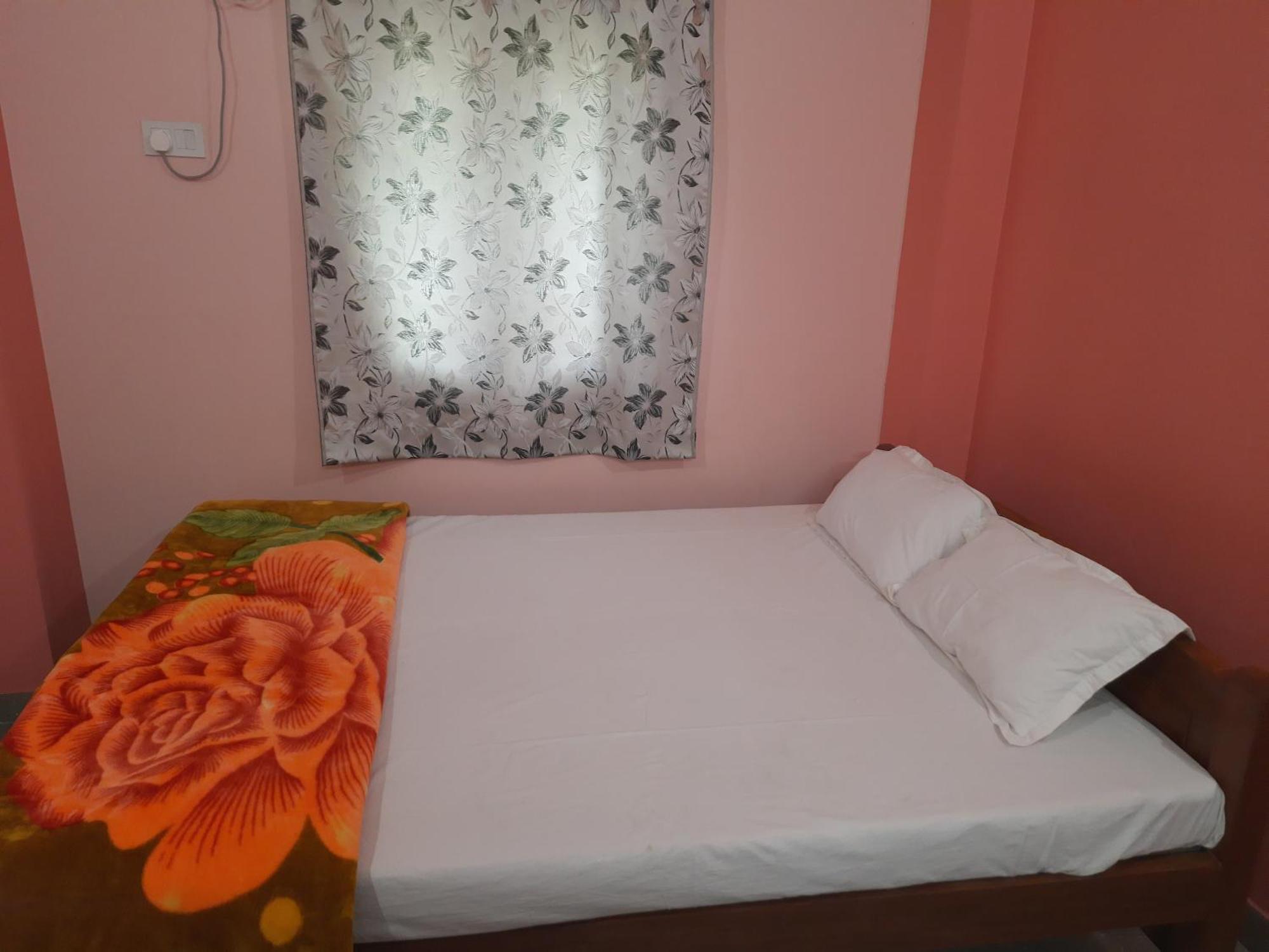 Lbh Hotell Gaya Exteriör bild